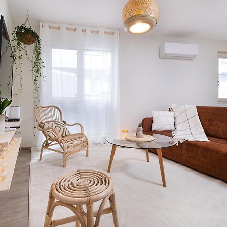 Stylish One-Bedroom Apartment 플로브디프 외부 사진